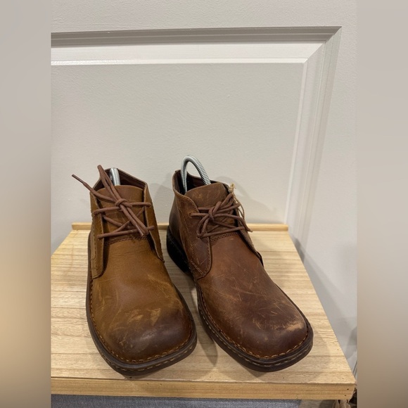 Born Leather Chukka Boots Men’s 9M Brown Distressed Lace Up Comfort NWT main image 4